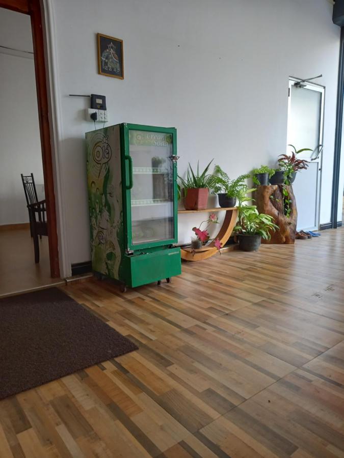 Villa Luxez Kalmunai Экстерьер фото