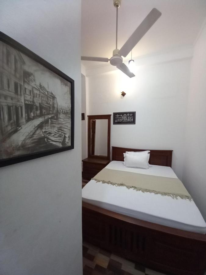 Villa Luxez Kalmunai Экстерьер фото