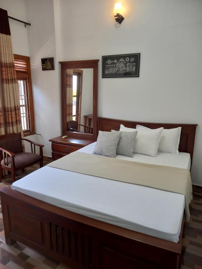 Villa Luxez Kalmunai Экстерьер фото